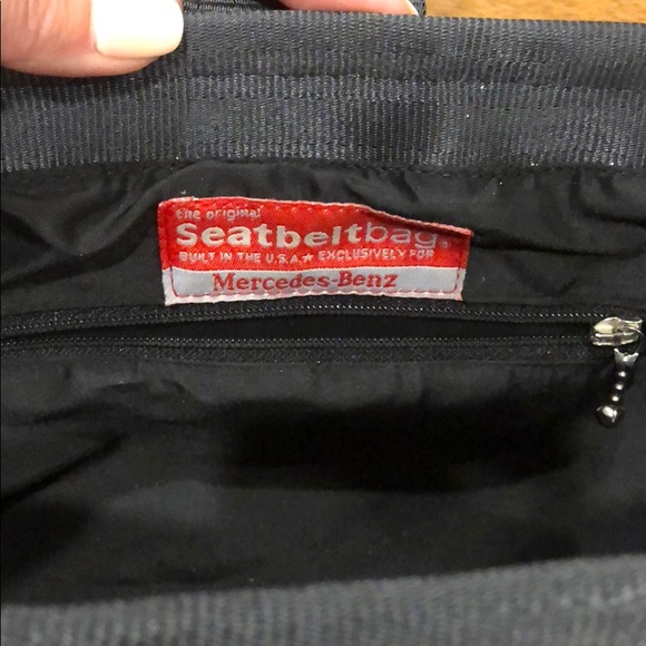 Seatbelt purse - Picture 4 of 4